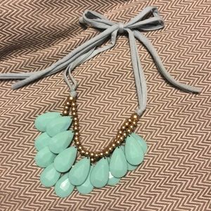 Turqouise bead necklace